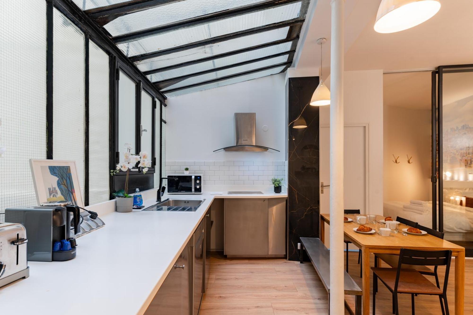 St Germain Sartre Chicsuites Париж Екстериор снимка