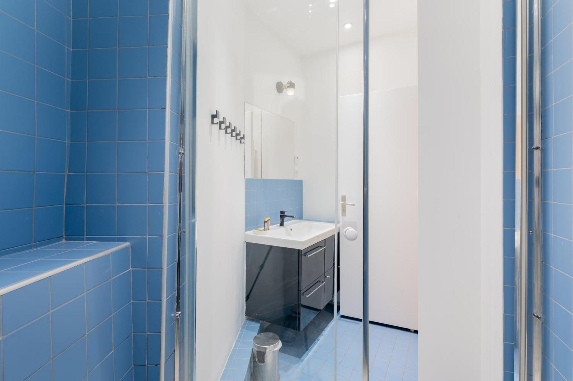 St Germain Sartre Chicsuites Париж Екстериор снимка